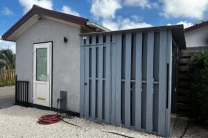 Sur Salinja 18 - Toolshed