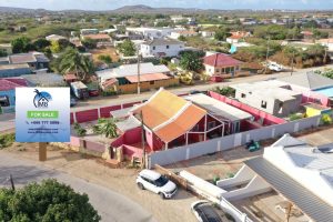Drone foto zijgevel studio en appartement - Bord