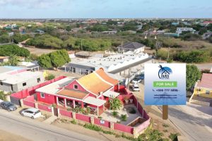 Drone foto zijgevel woonhuis - Bord